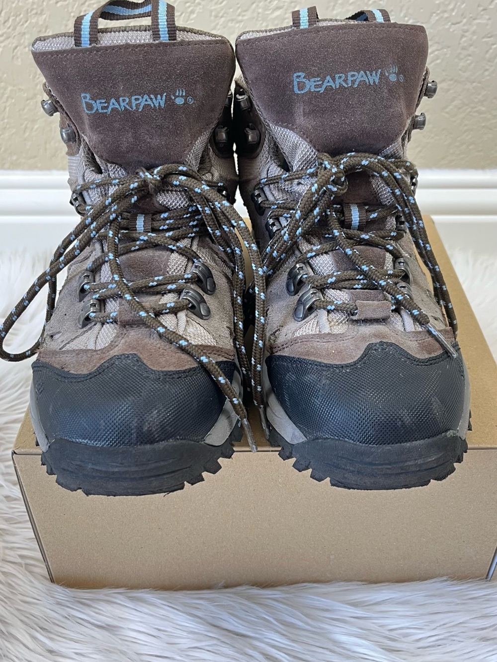 Bearpaw hiking boots, waterproof brown size 7 - Picture 3 of 13